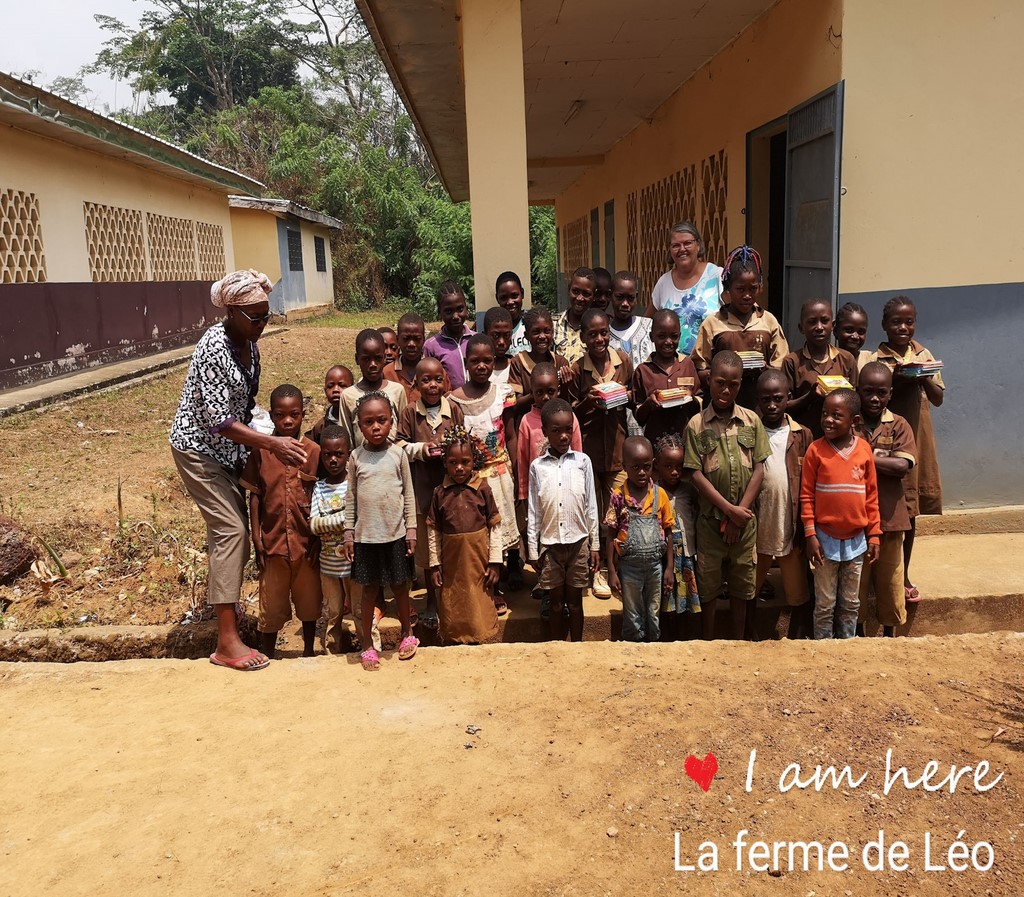 LFDL-Bénévoles 2020-École De Nkolnyama Remise De Dons