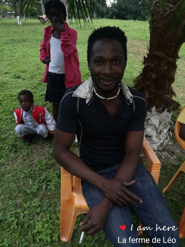 LFDL_Cameroun 2020-Remise De dons-Petits Pierre