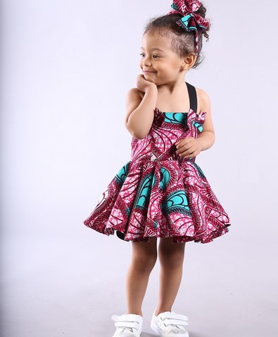 Robe enfant en tissu pagne