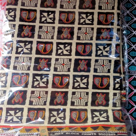 tissu pagne wax africain 6 yard,ventes solidaire,lafermedeleo,La ferme de Léo,