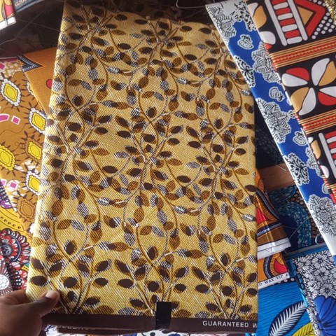 tissu pagne wax africain 6 yard,ventes solidaire,lafermedeleo,La ferme de Léo,