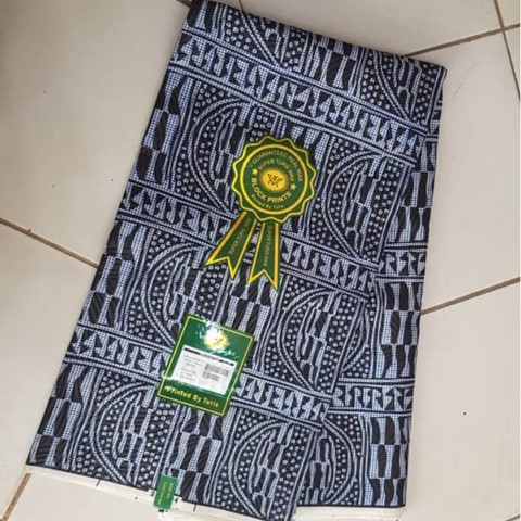 Tissu pagne wax africain 8 mars,  La ferme de Léo, ventes solidaires, 8 mars,