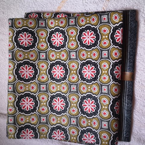 tissu pagne wax africain 6 yard,ventes solidaire,lafermedeleo,La ferme de Léo,