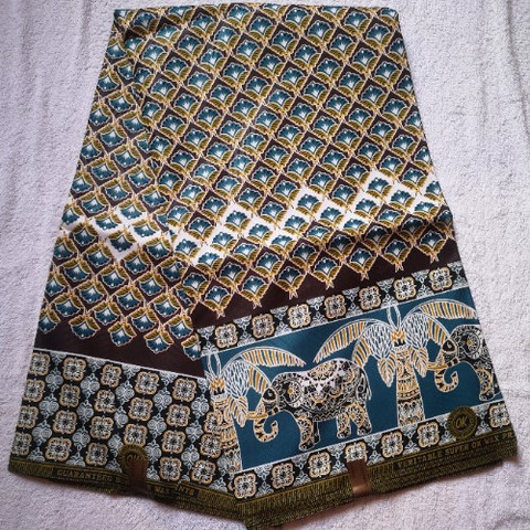 tissu pagne wax africain 6 yard,ventes solidaire,lafermedeleo,La ferme de Léo,