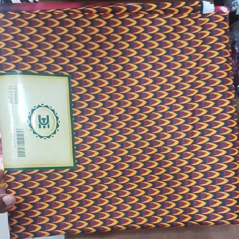 Tissu pagne wax africain 8 mars,  La ferme de Léo, ventes solidaires,
