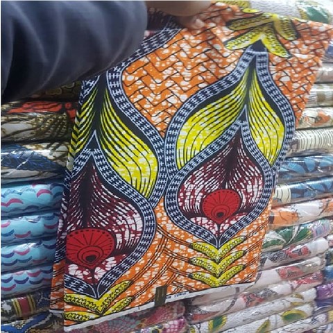 Tissu pagne wax africain 8 mars,  La ferme de Léo, ventes solidaires,