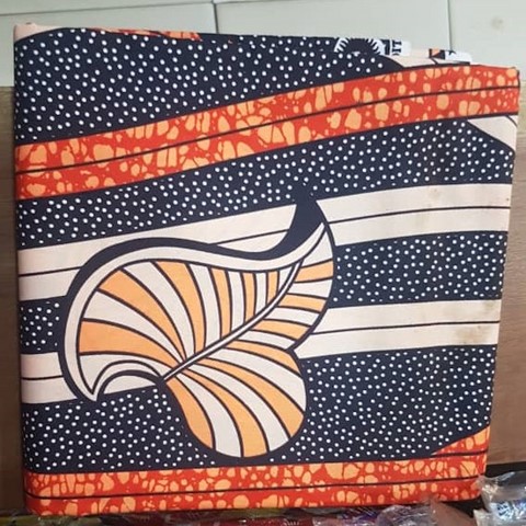 tissu pagne wax africain 6 yard,ventes solidaire,lafermedeleo,La ferme de Léo,
