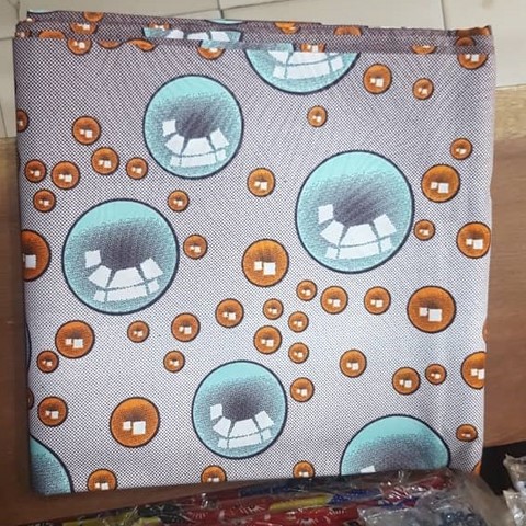 tissu pagne wax africain 6 yard,ventes solidaire,lafermedeleo,La ferme de Léo,